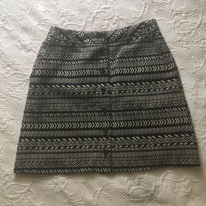 Maeve Anthropologie botton skirt size 6